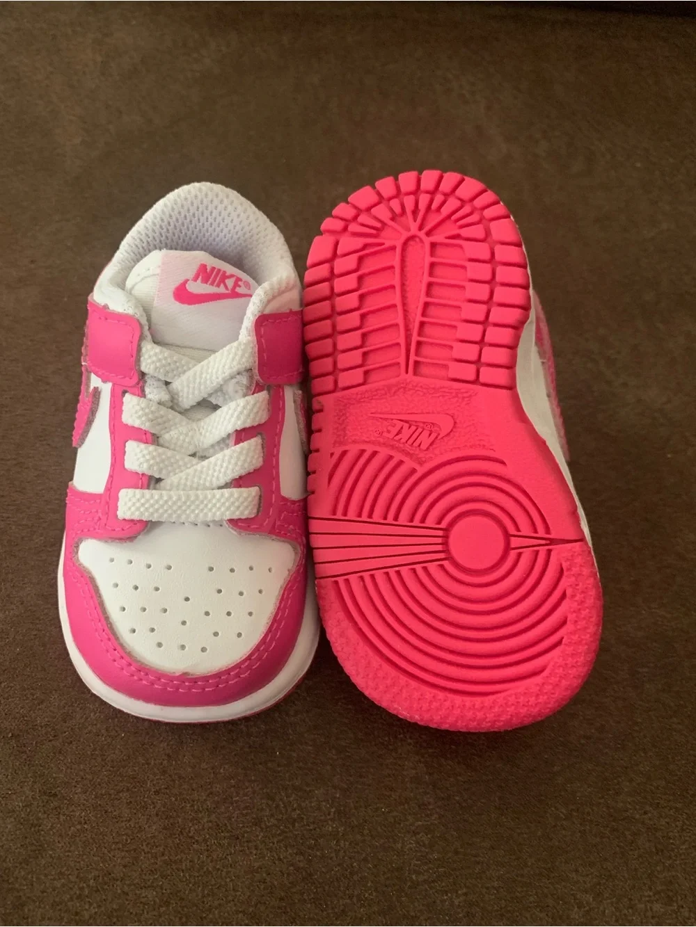 Nike Toddler White & Hot Pink Sneakers Nike Dunk Low New no Tags Size 3c